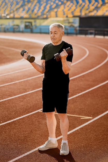 德容拒绝巴萨调薪续约税前薪资高达2700万欧元
